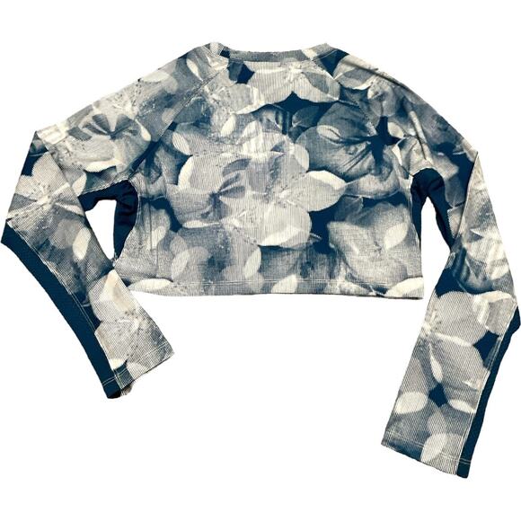 NWOT Tail Activewear Teal White Sasha Long Sleeve Crop Top Rash Guard SPF 50 SM - Picture 1 of 5